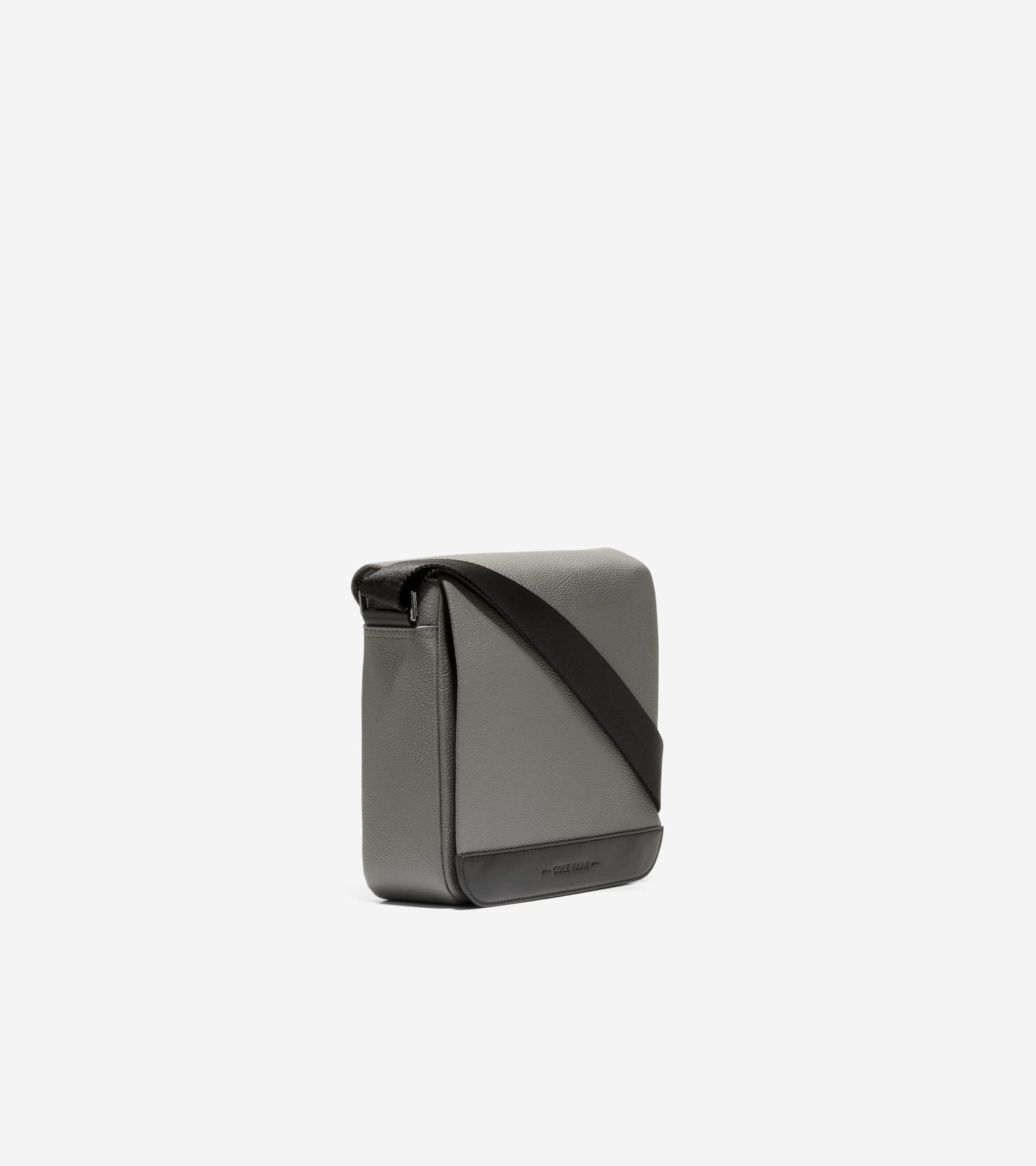 TRIBORO MEDIUM MESSENGER